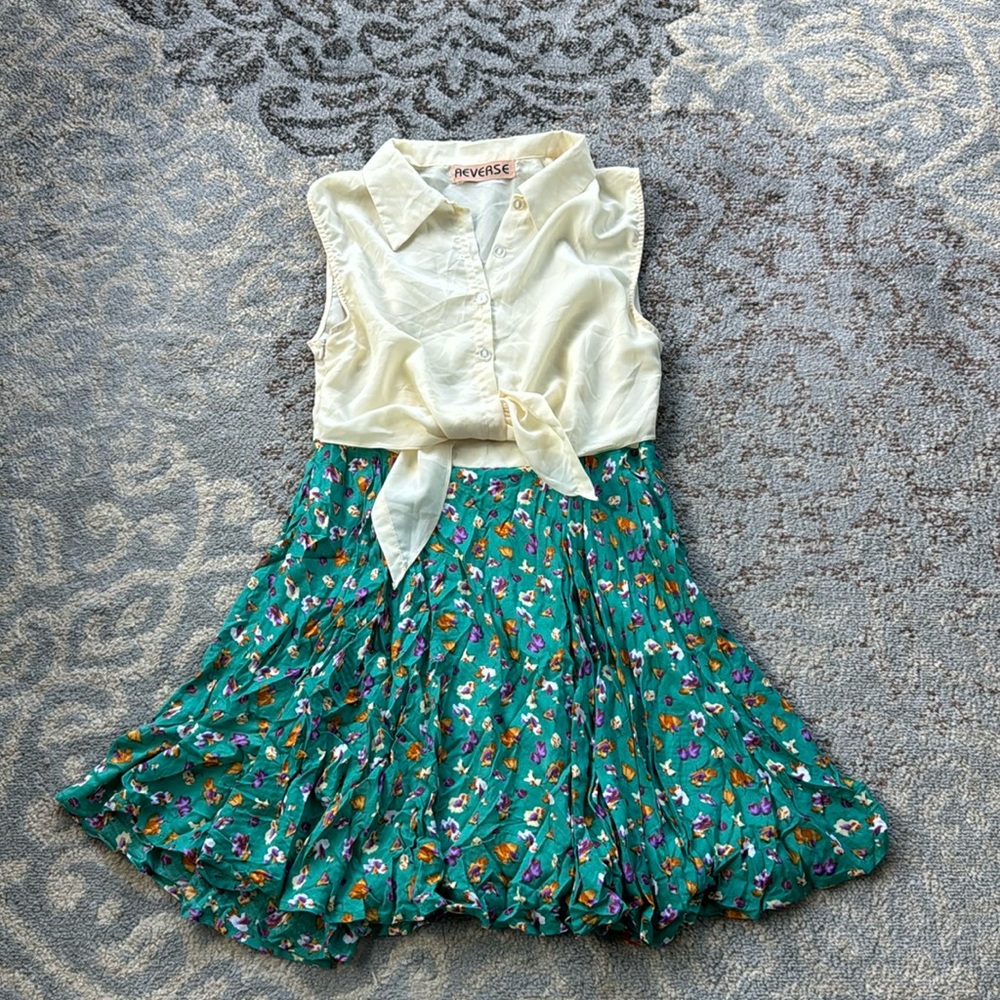 Reverse Tie Front Button Down Sleeveless Floral D… - image 1